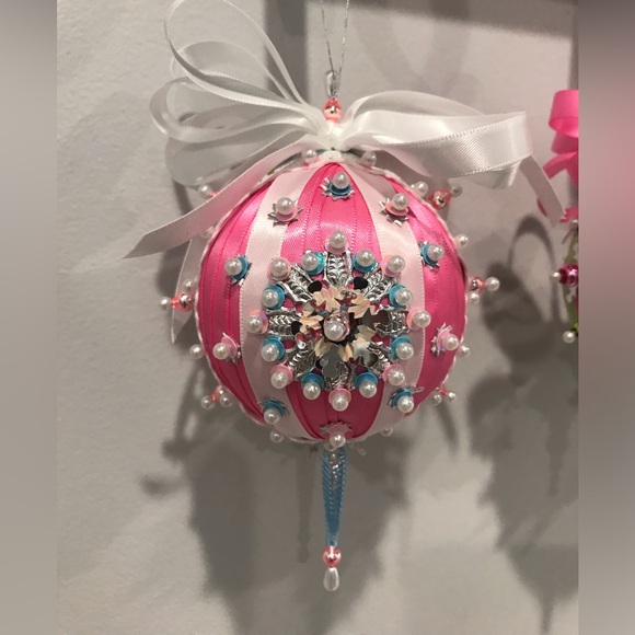 Vintage repurposed original Other - 💖🎄Last chance￼ Vintage re-purposed holiday Christmas ornament